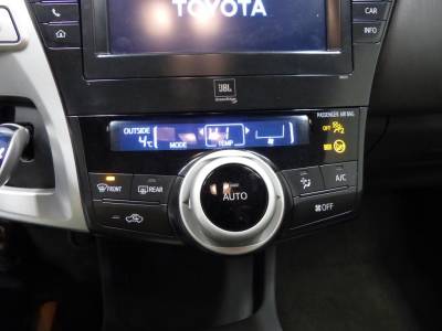 Toyota Prius Wagon