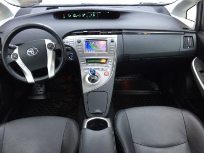 Toyota Prius ( ZVW30 )