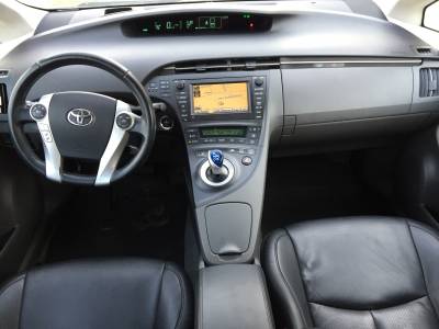 Toyota Prius ( ZVW30 )