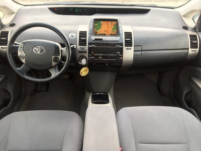 Toyota Prius (NHW20)  Executive
