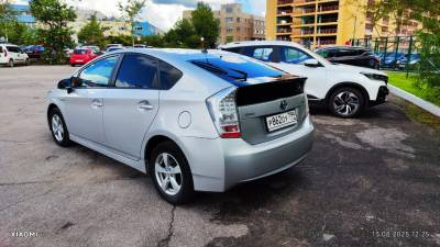 Toyota Prius (NHW30)