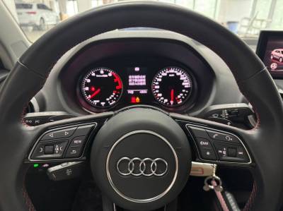 Audi Q2 L