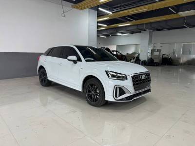 Audi Q2 L